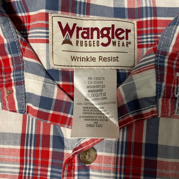Wrangler Rugged Wear Mens Red Plaid Short Sleeve Casual Button Down Size XLT - Picture 3 of 6